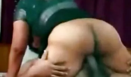 Anh chàng thích sex nhat ban ko che một lớn bằng tay từ một bạn gái trẻ