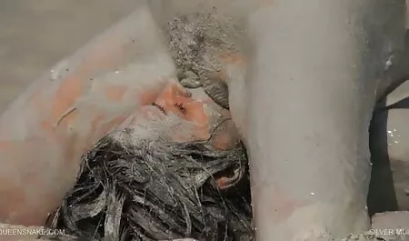 Trẻ, da ngăm đen, háo phim sex nhat ban moi nhat hien nay hức trên giường với người yêu của mình