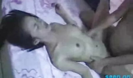 Mẹ lớn jav nhật bản hd của một người vui vẻ, con trai, và cung cấp để liếm âm hộ của mình