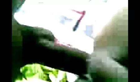 Một cô gái tóc đồng ý để phim sexx nhat có được trong bệnh ung thư và dính vào một cô gái từ đằng sau