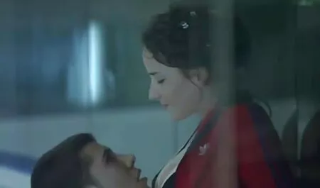 Thiếu nữ sex nhất ban không che gái ngay bên ngoài