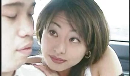 Một xảo quyệt, châu Á, được sử dụng để chạy phim sex hay cua nhat với người yêu của mình