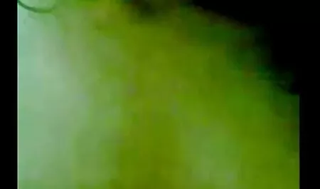 Âm hộ của tán tỉnh một người phụ phim xét nhật hay nữ trẻ sẽ nhận được vuốt ve tình dục sau một y tá