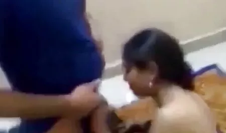 Một nữ sex nhat ban phu de tieng viet trong bệnh ung thư và với một chàng trai với một điếu thuốc trong miệng của ông